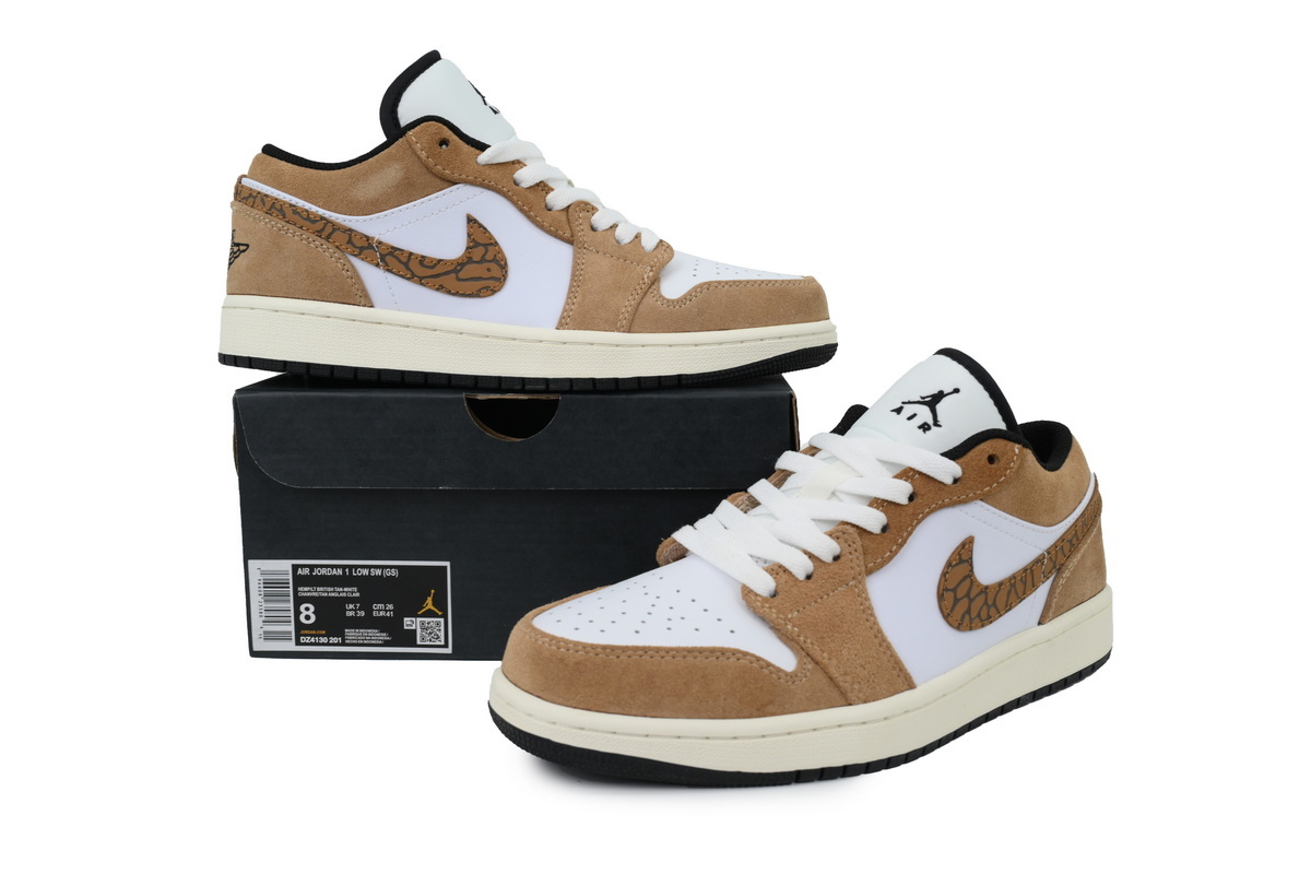 Travis Scott  Air Jordan 1 Low White Brown DZ4130-201 