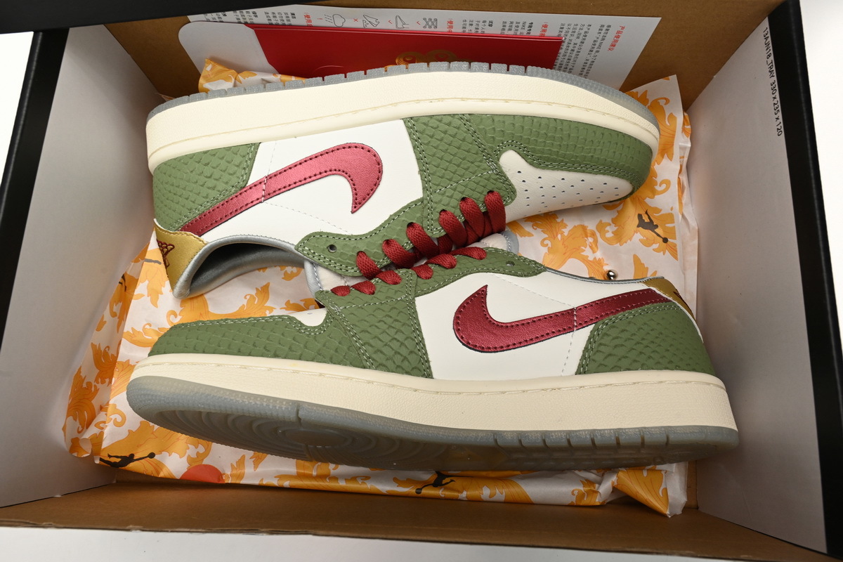  Air Jordan 1 Low OG Year of the Dragon FN3727-100