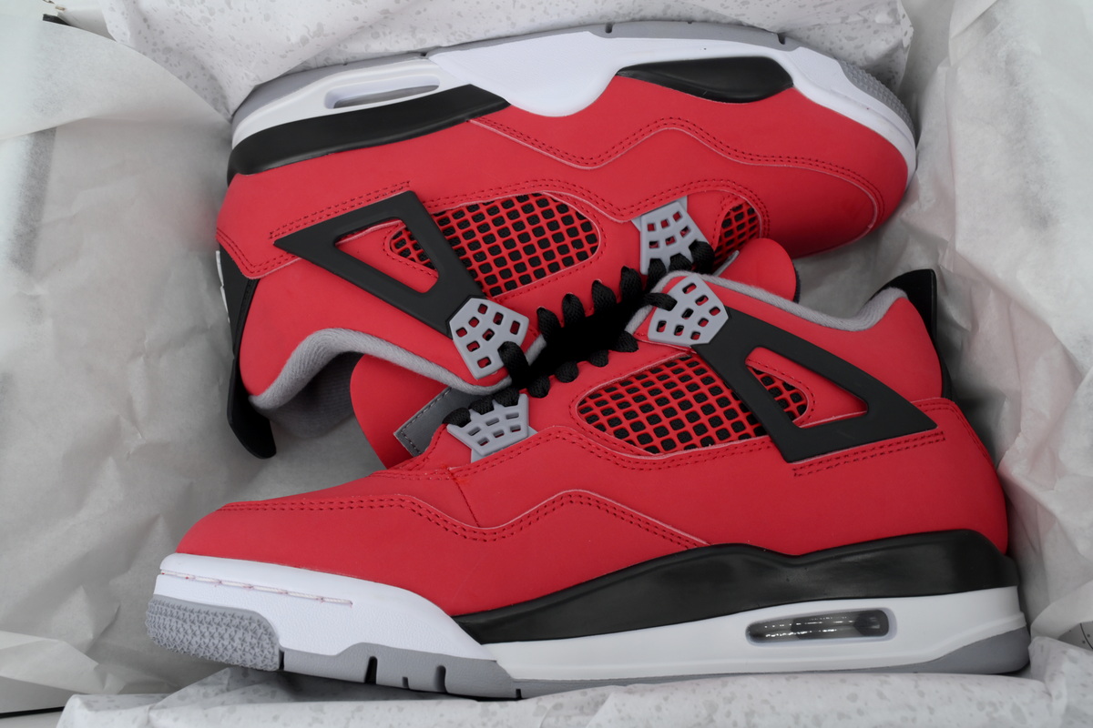 Air Jordan 4 Retro Toro Bravo FQ8138600