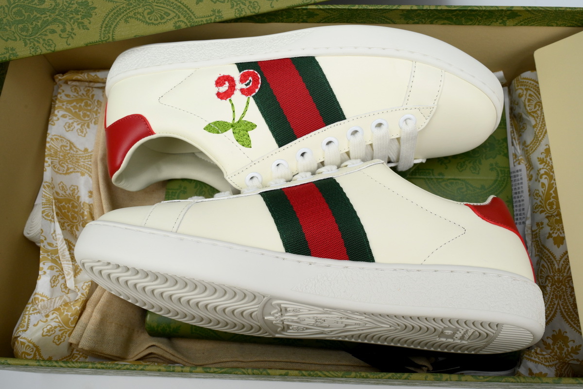 Gucci Ace Cherry White Red 602129 04GG O9085