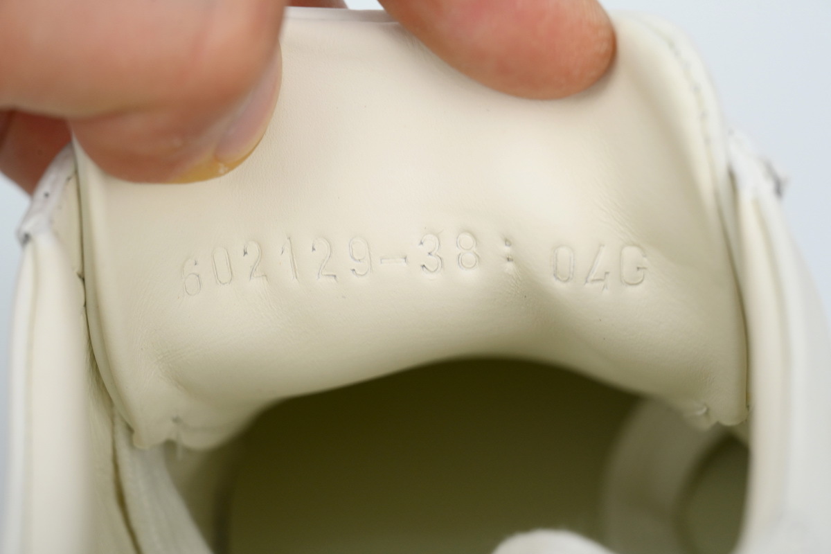 Gucci Ace Bee White 602129 04GG O9085
