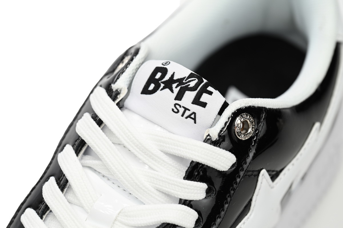  A Bathing Ape Bape Sta Low en blanco y negro con estampado de tiburón H30-191-009