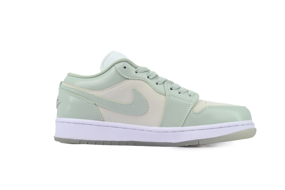 Air Jordan 1 Low Green Milk Tea SE HF4078-100 