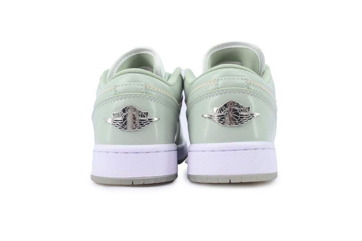 Air Jordan 1 Low Green Milk Tea SE HF4078-100 