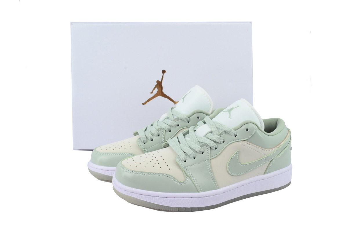 Air Jordan 1 Low Green Milk Tea SE HF4078-100 