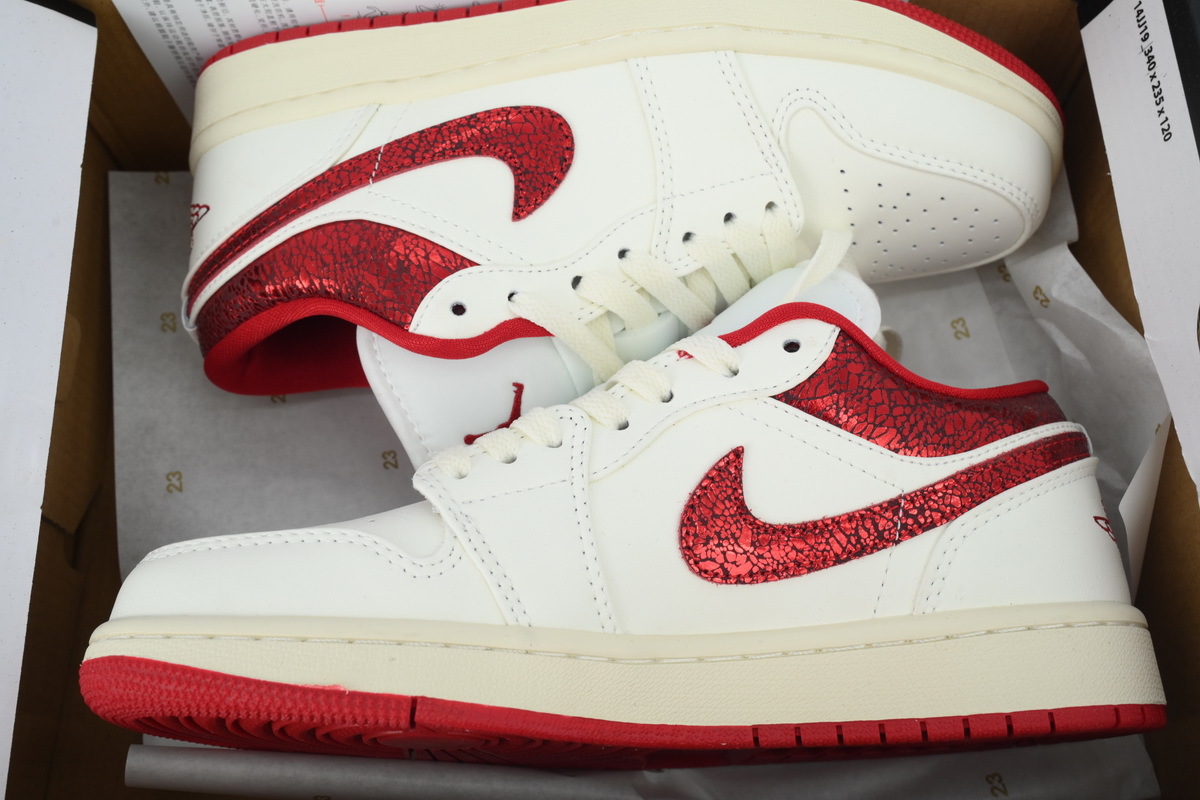 Air Jordan 1 Low Ruby HT9338-106