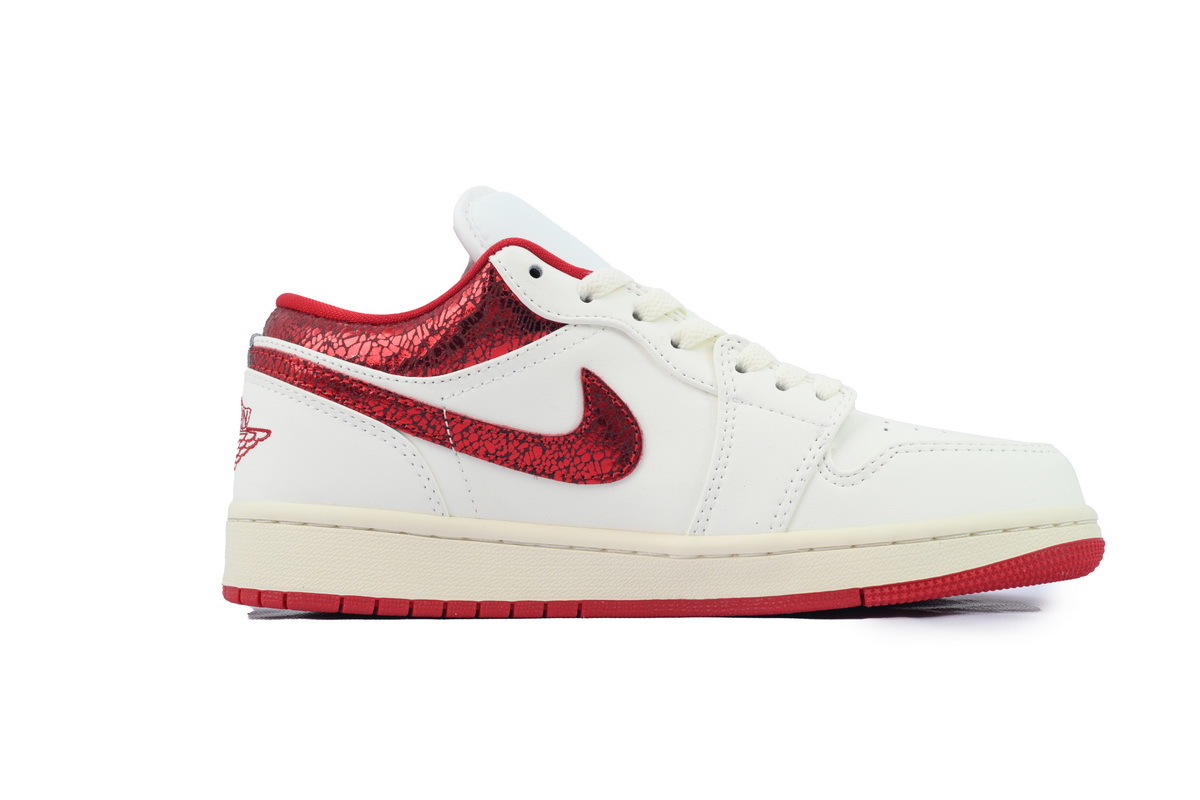 Air Jordan 1 Low Ruby HT9338-106