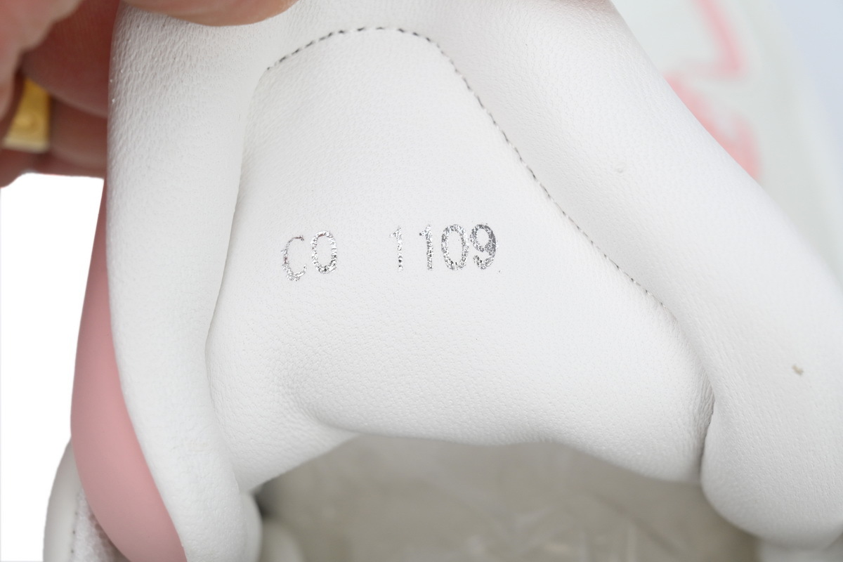 Louis Vuitton LV Archlight White Pink Leather Sneaker