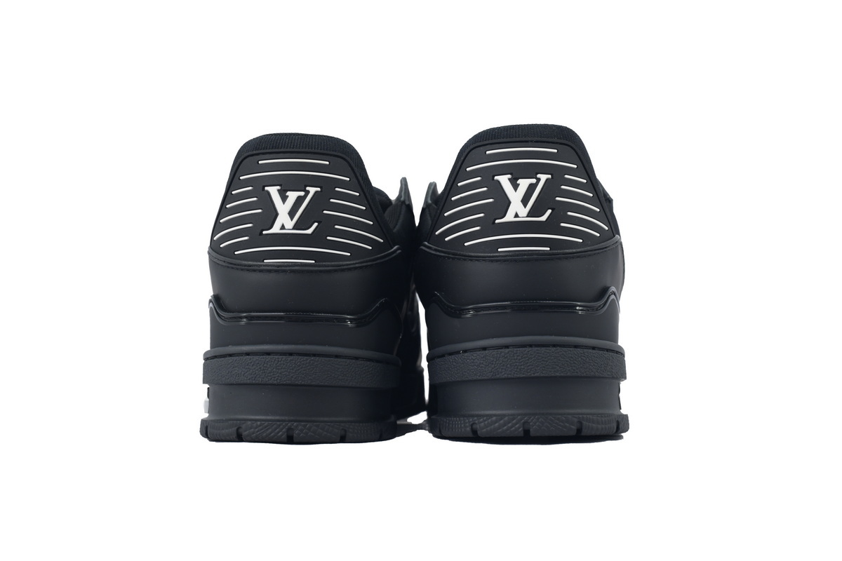 LOUIS VUITTON Black Warrior