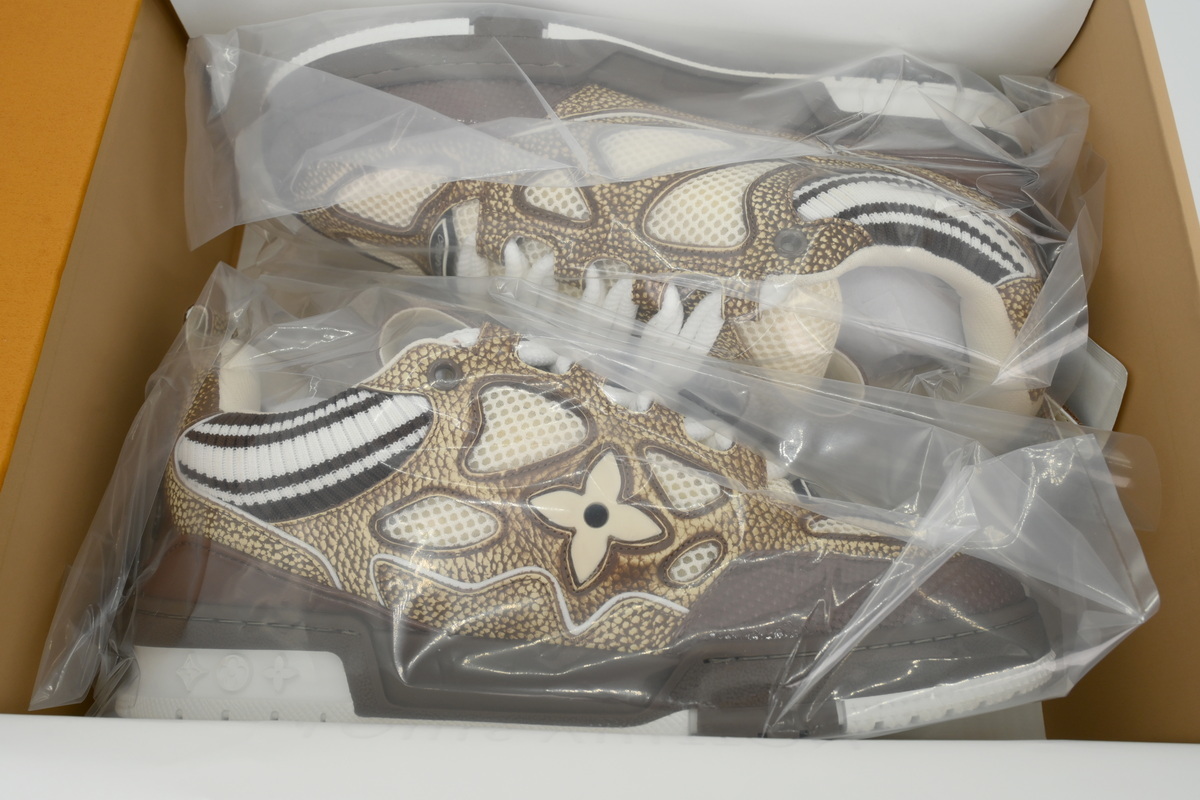 LOUIS VUITTON New khaki Wool Weaving