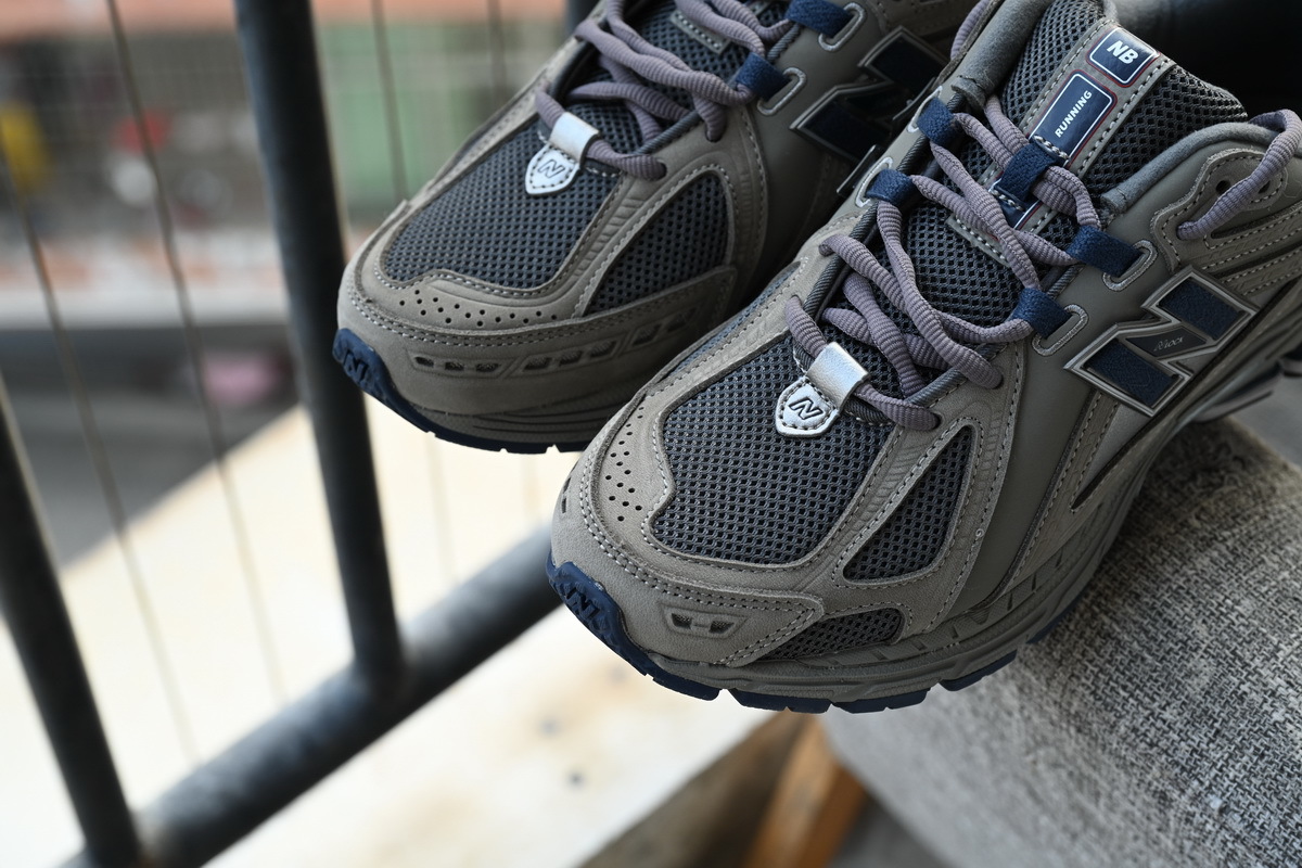  NEW BALANCE Grey M1906RB