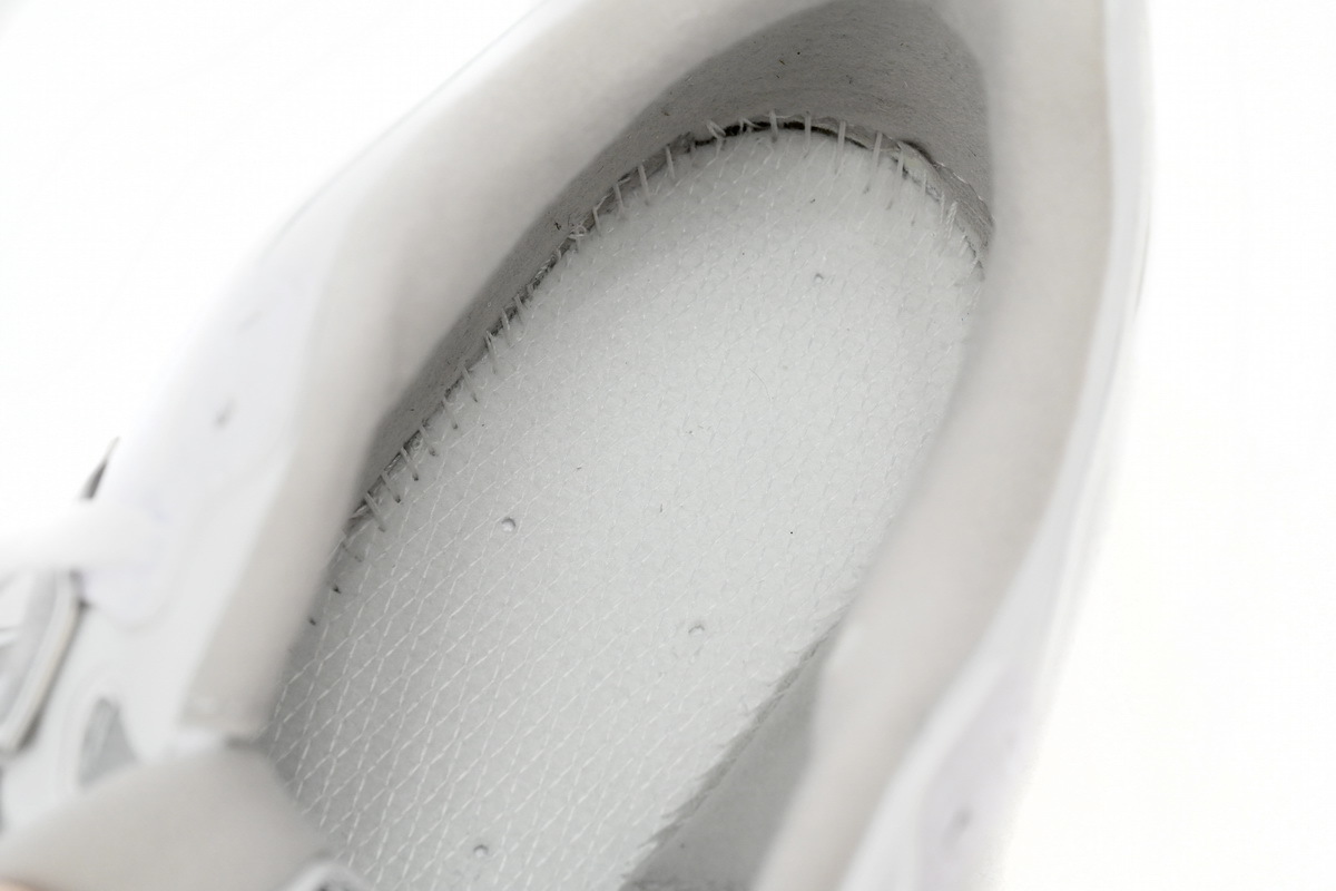  NEW BALANCE White Pale M1906RE