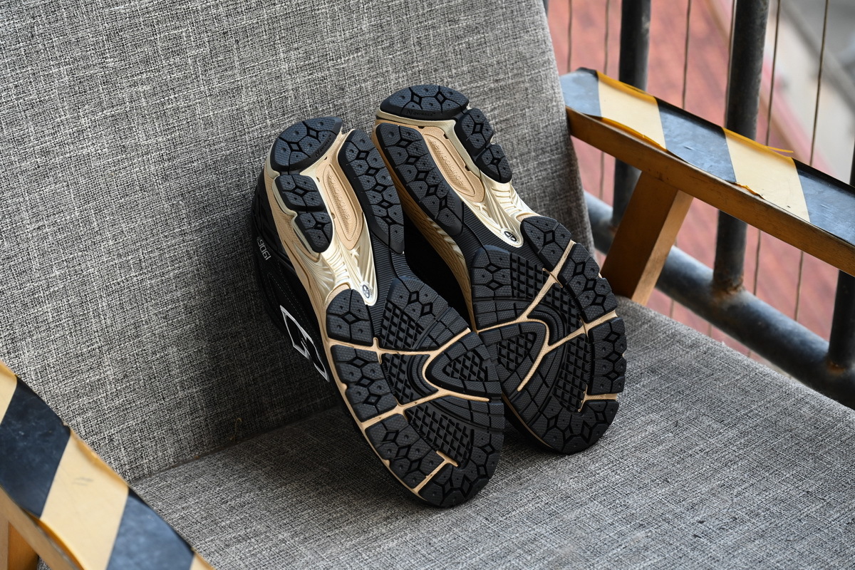 New Balance 1906R Black M1906RK