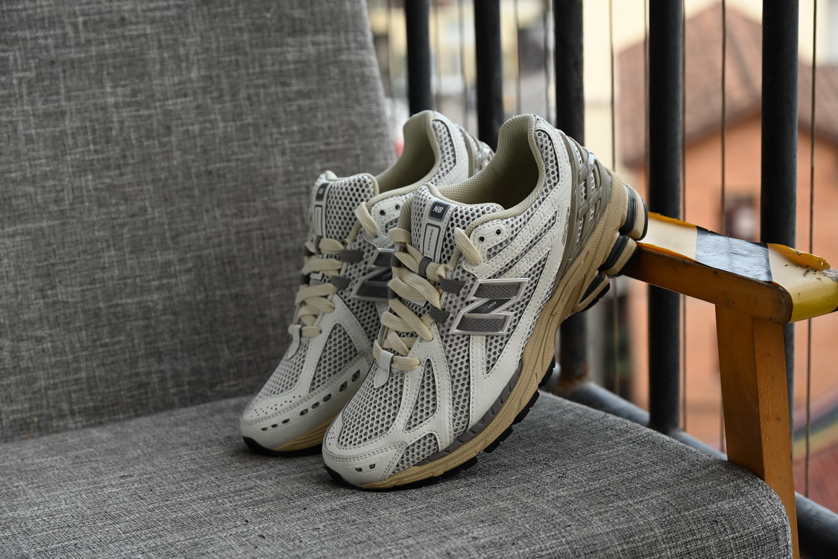  NEW BALANCE Beige M1906RP