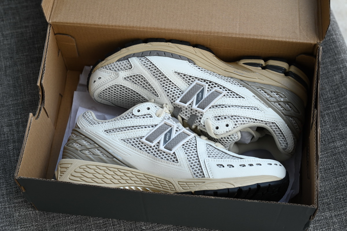  NEW BALANCE Beige M1906RP