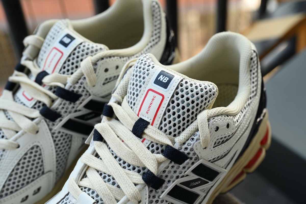  NEW BALANCE Greyish Red M1906RR