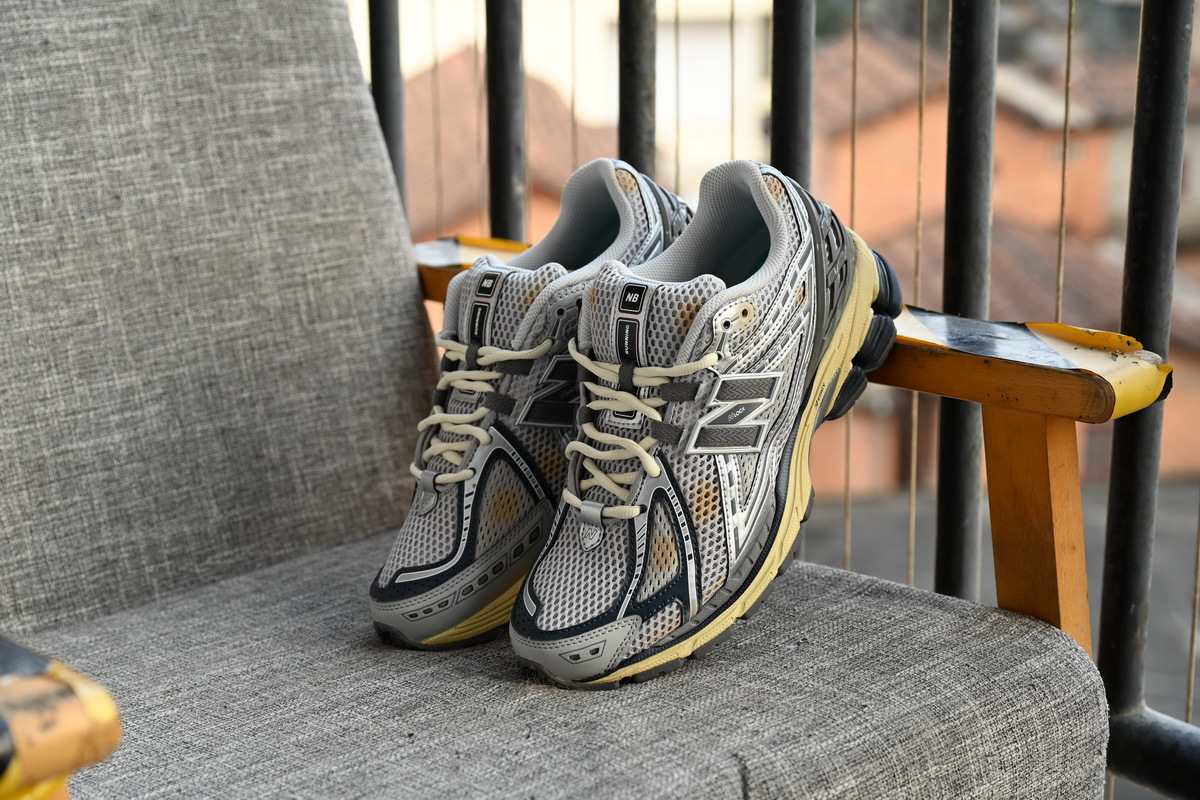 NEW BALANCE Grey silver M1906RTI 