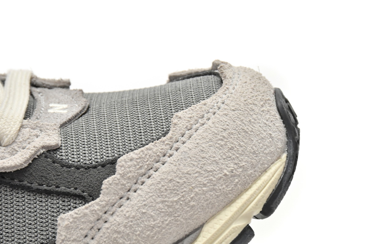  New Balance 2002R Cloud Ash M2002RDA