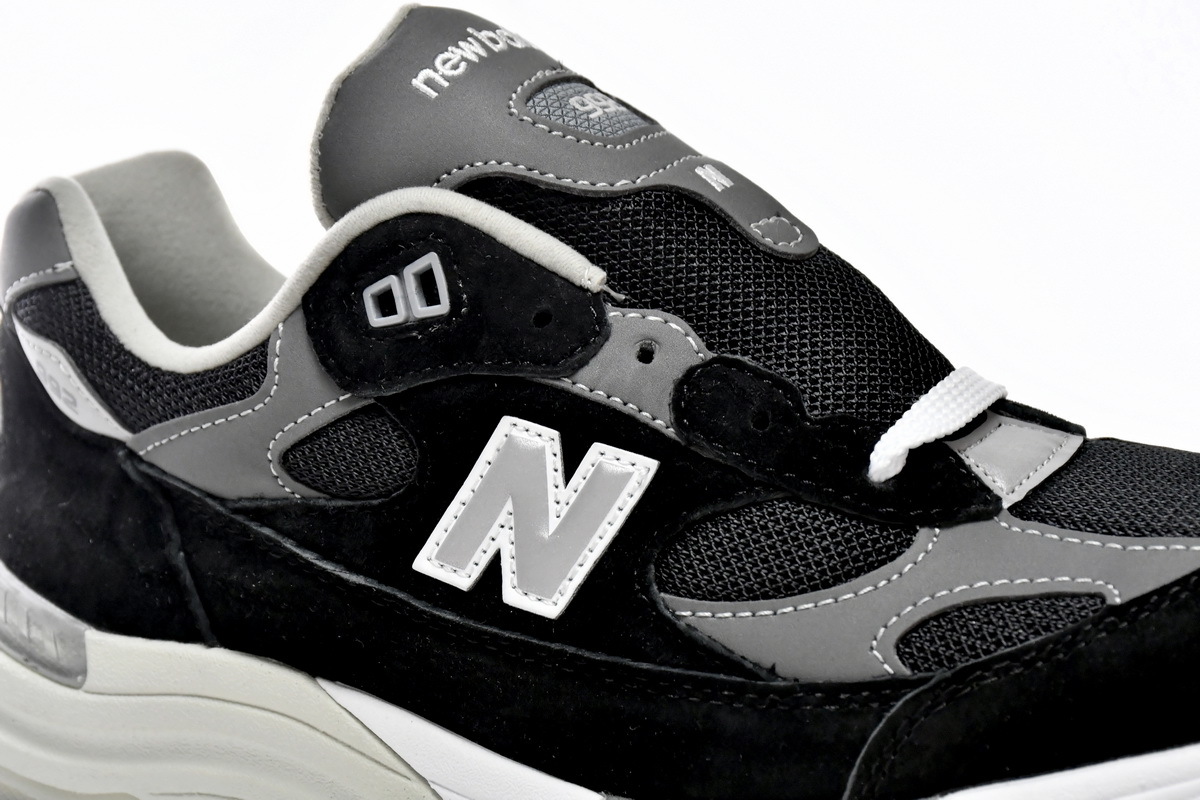  New Balance 992 Black Ash M992EB