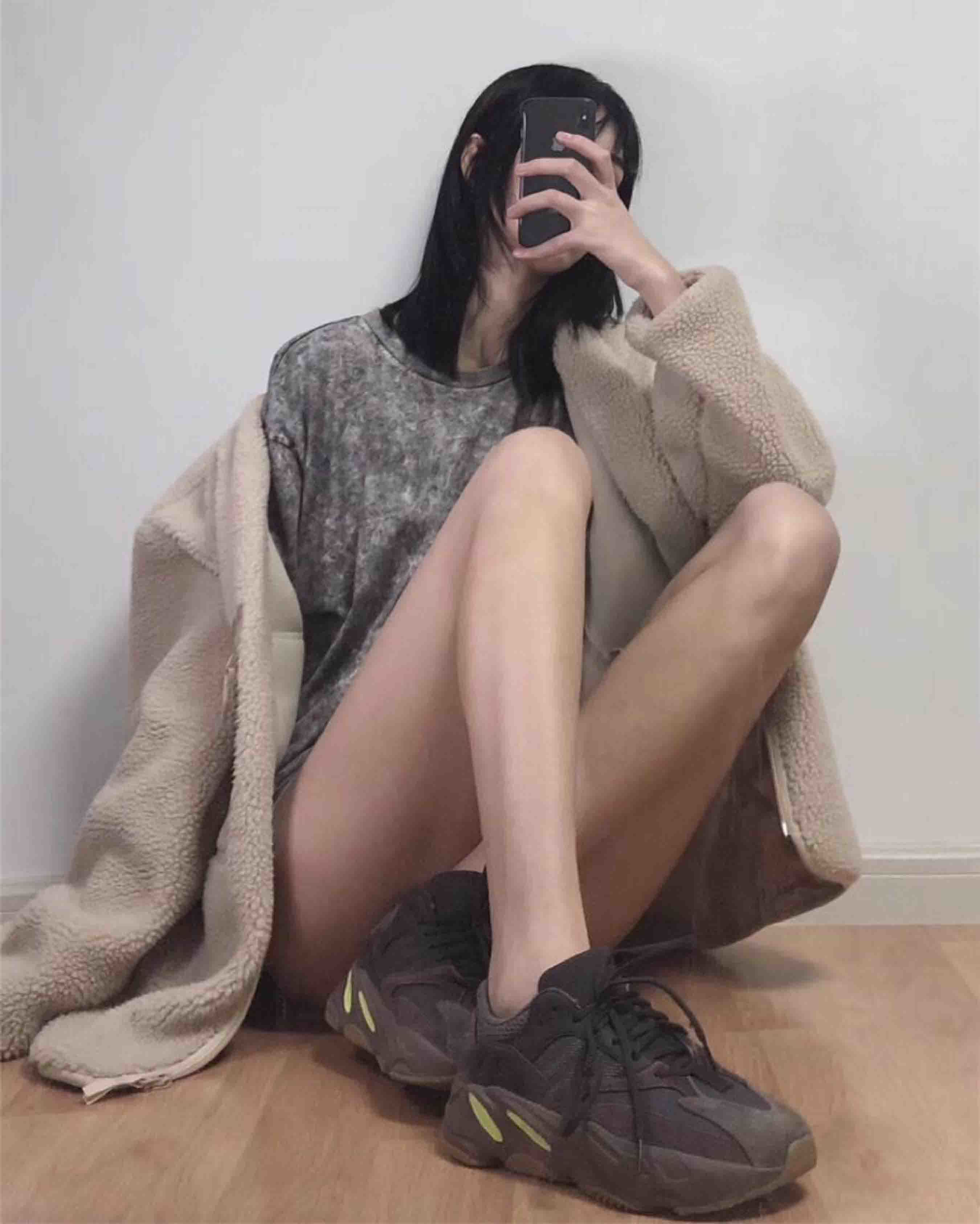Yeezy Boost 700