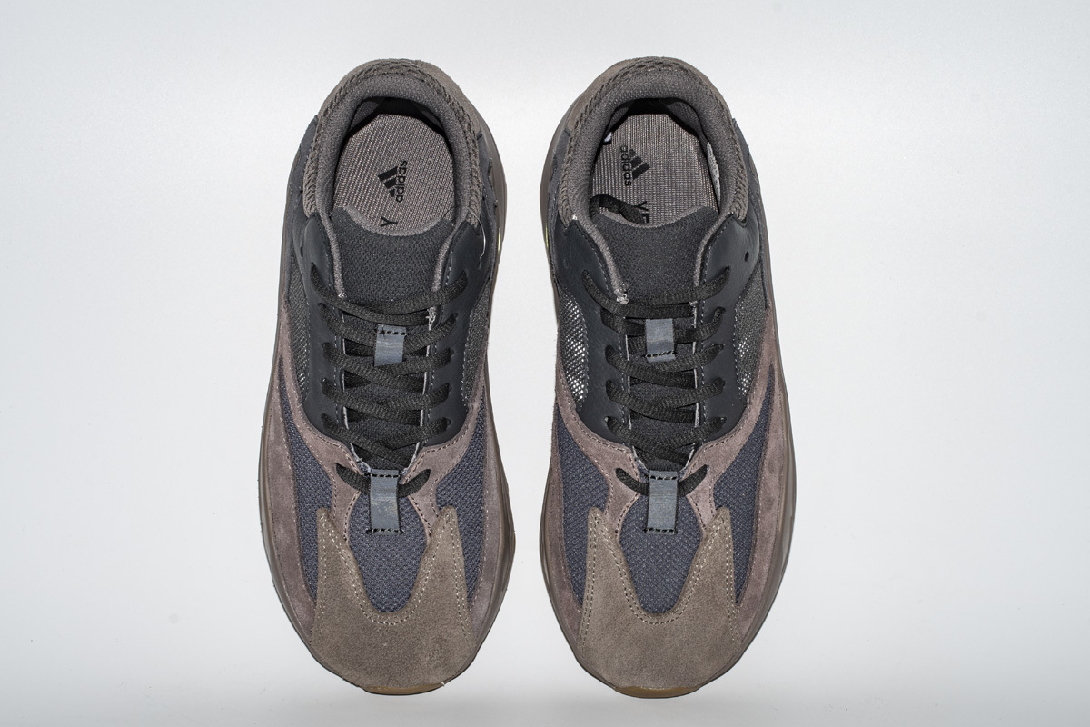 Yeezy Boost 700