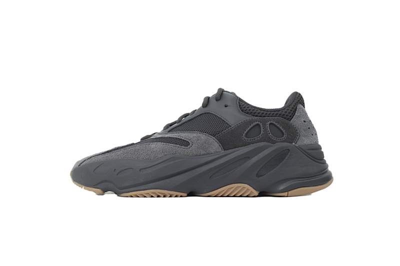 FV5304 Yeezy Boost 700