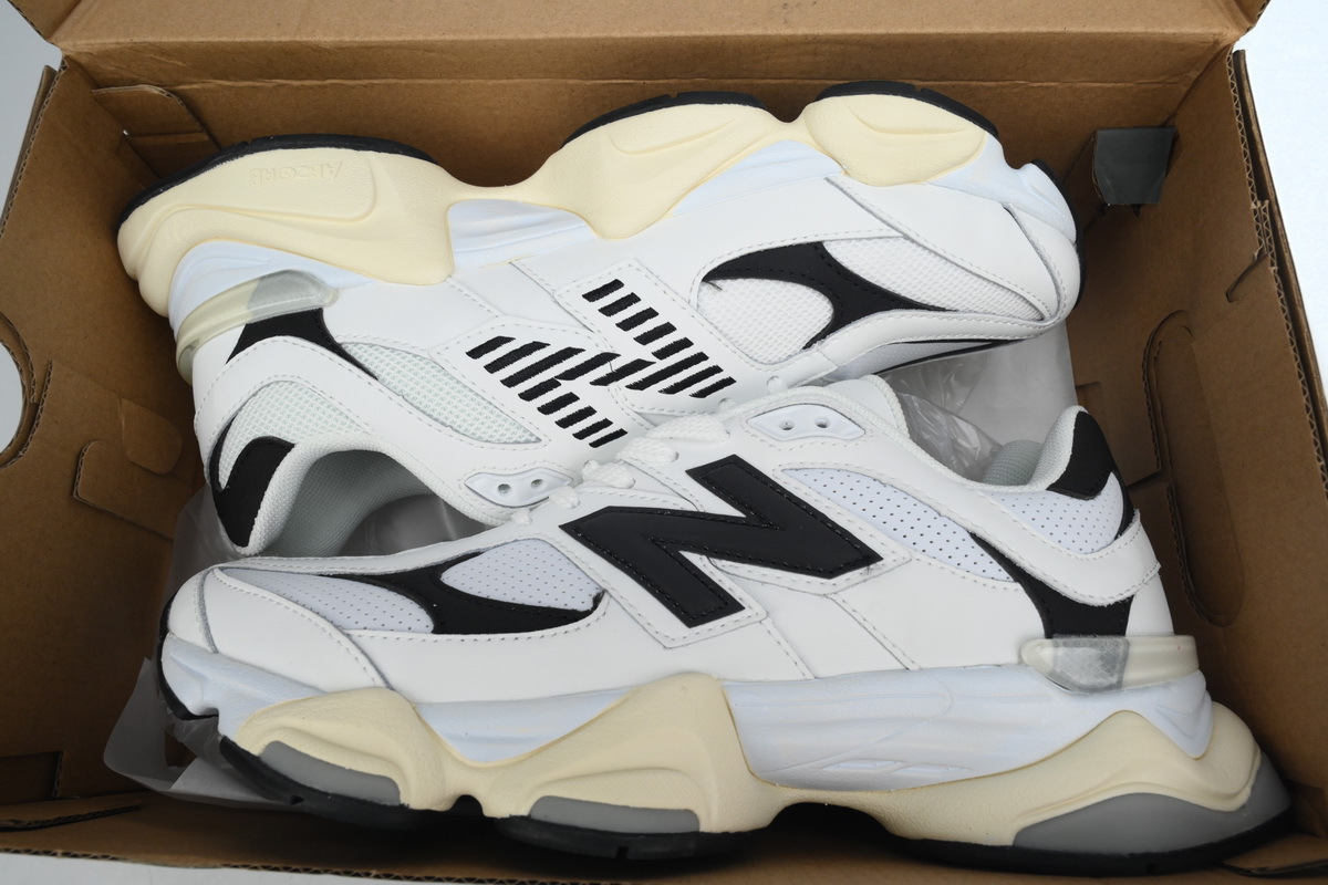 New Balance 9060 Sea Salt Black U9060AAB