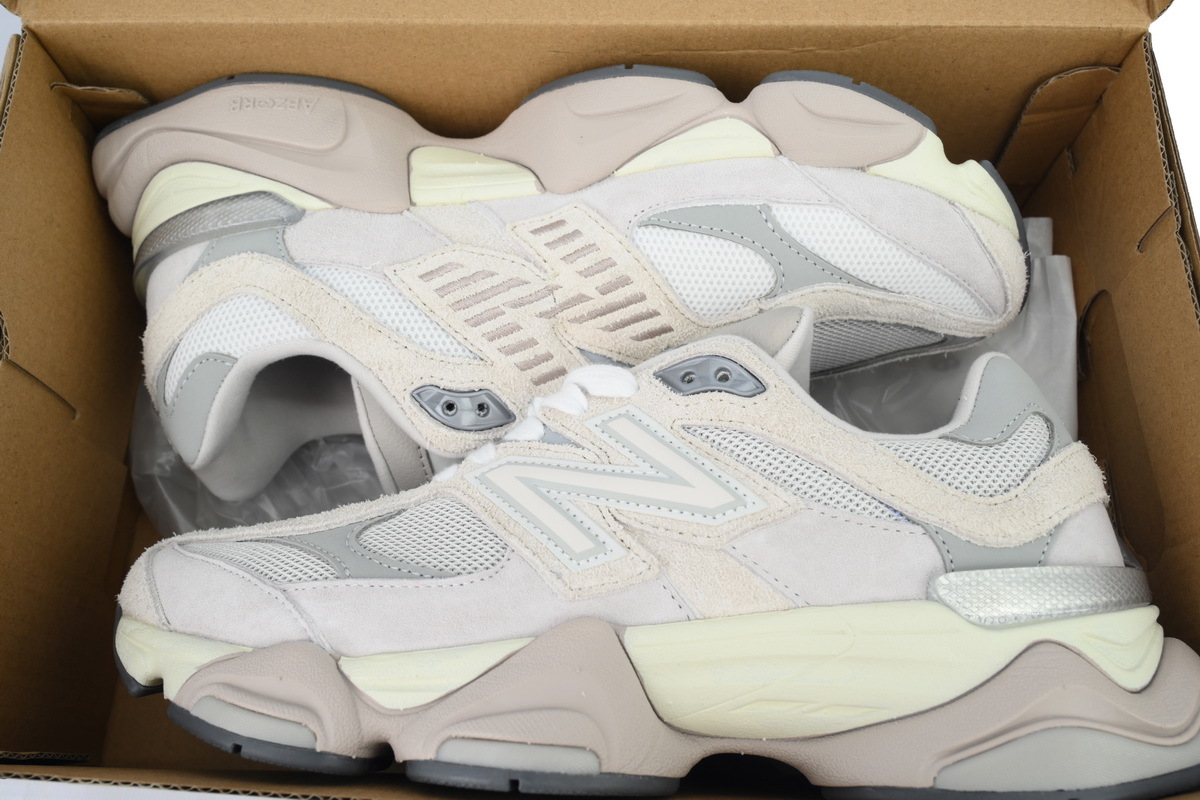 New Balance 9060 Moonbeam Sea Salt U9060FGN