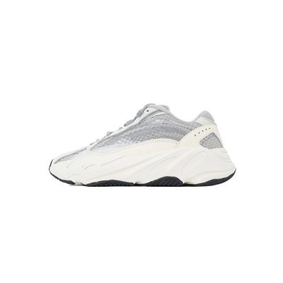 V2 EF2829 Yeezy Boost 700 V2 01