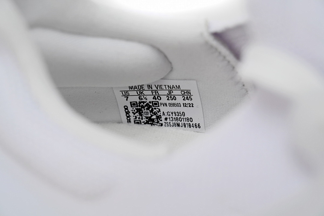 Adidas Ultra Boost 2023 LIGHT Black And White GY9350