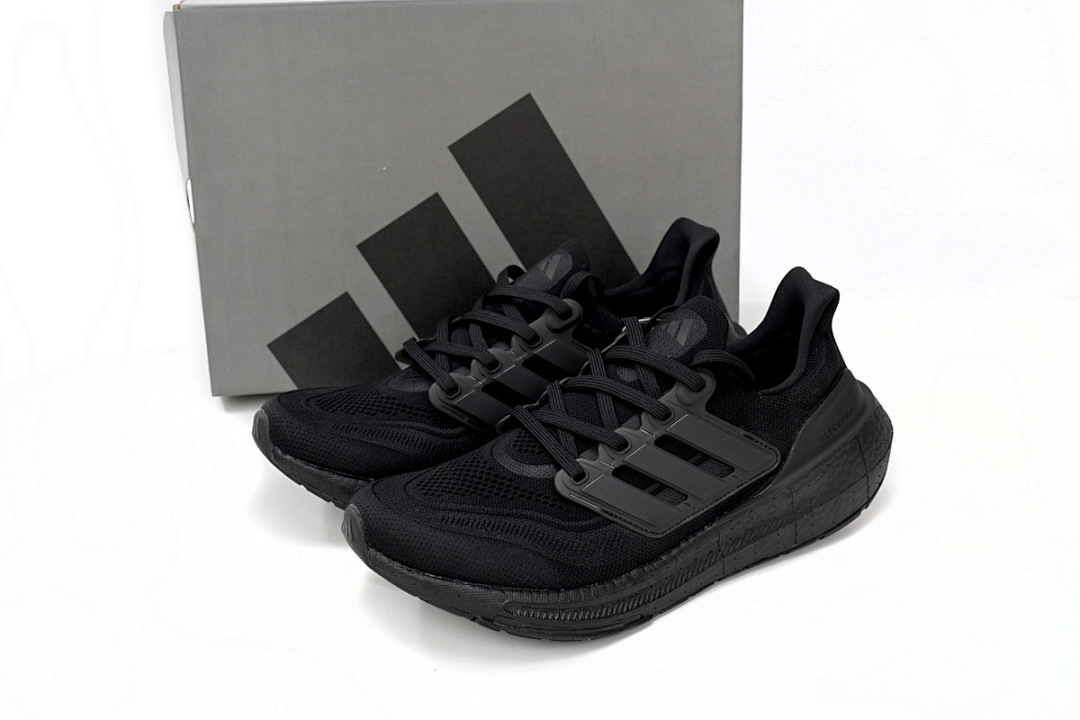 Adidas Ultra Boost 2023 LIGHT Black And White GZ5159