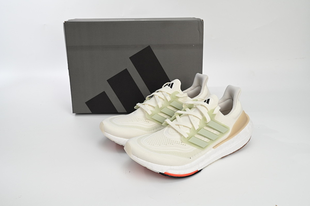 Adidas Ultra Boost 2023 LIGHT Black And White HQ6338