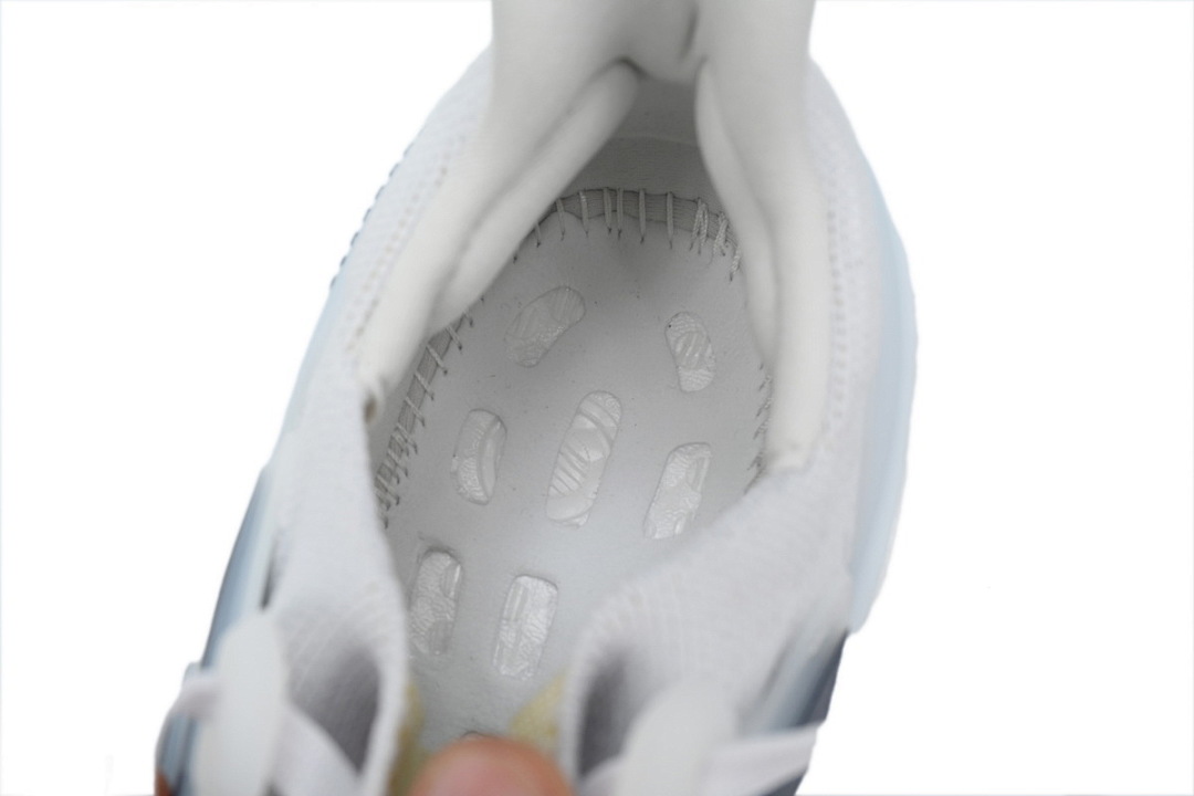 Adidas Ultra Boost 2023 LIGHT Black And White ID3285