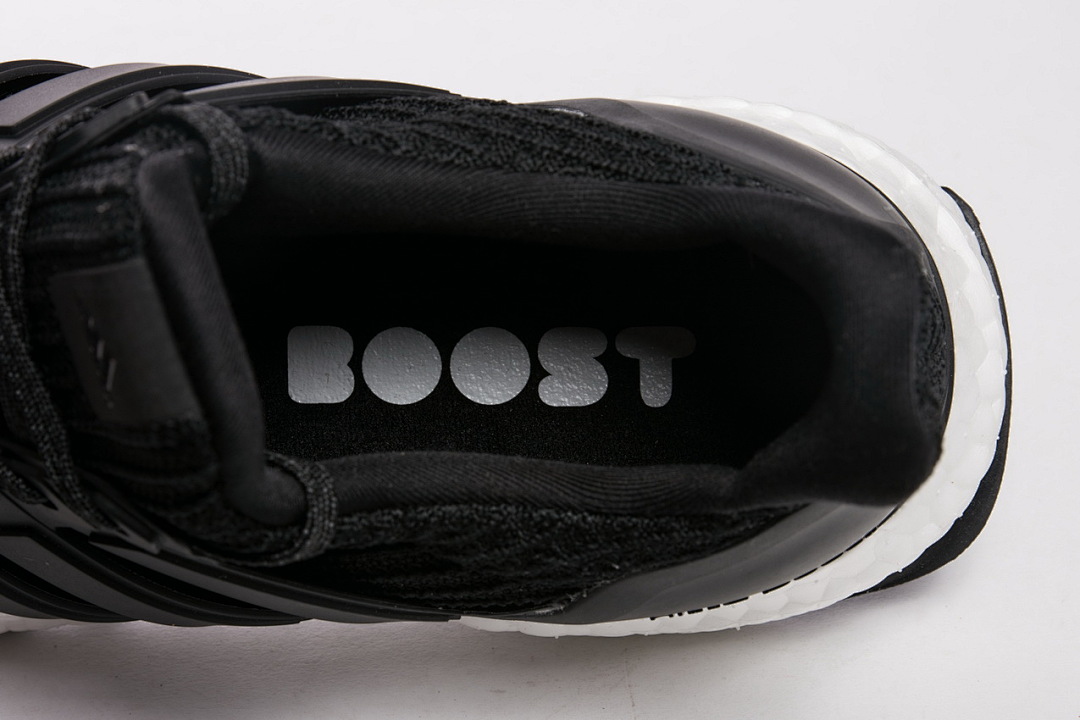 Adidas Ultra Boost 4.0 Black White Sneaker