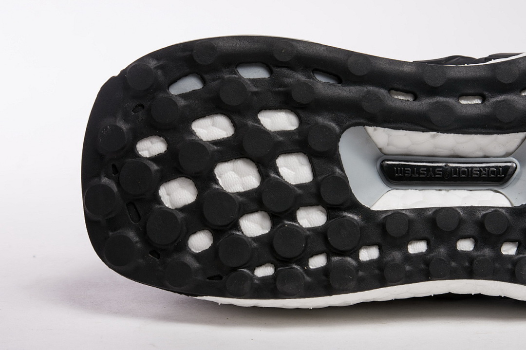 Adidas Ultra Boost 4.0 Black White Sneaker