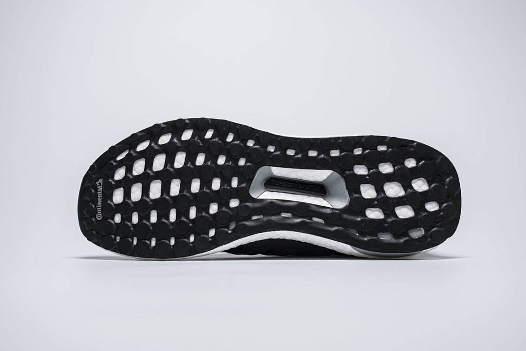 Adidas Ultra Boost 4.0 Black White Sneaker