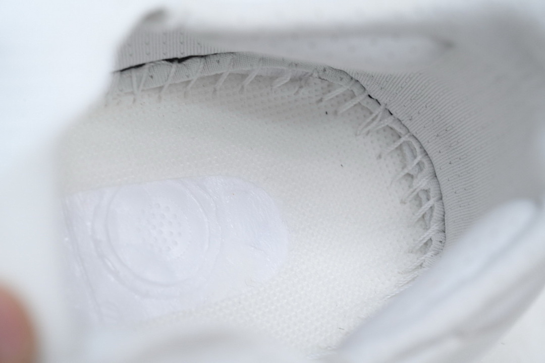 Adidas Ultraboost 5 White Sneaker SKU ID8813