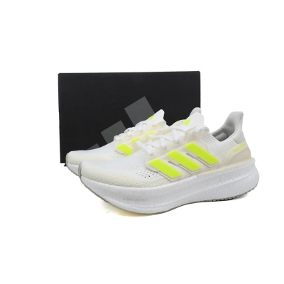 Adidas UltraBoost 5 02
