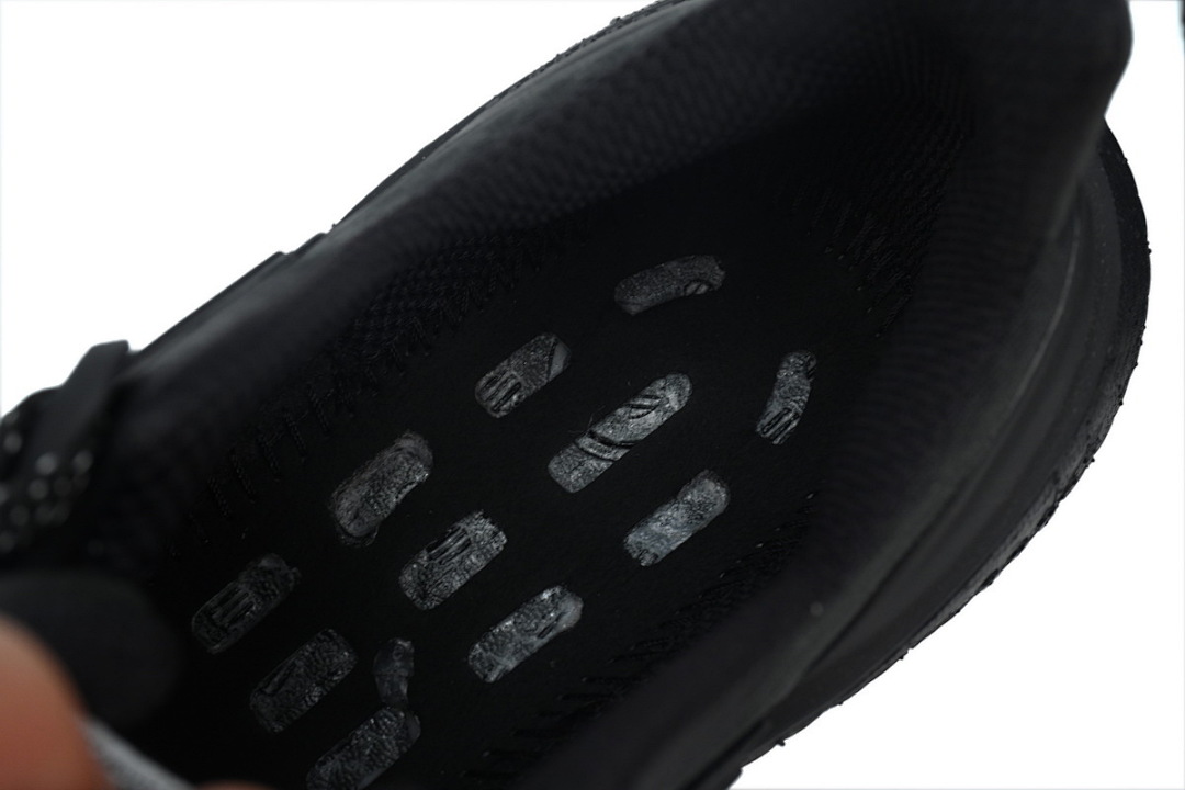 Adidas Ultraboost Light COLD