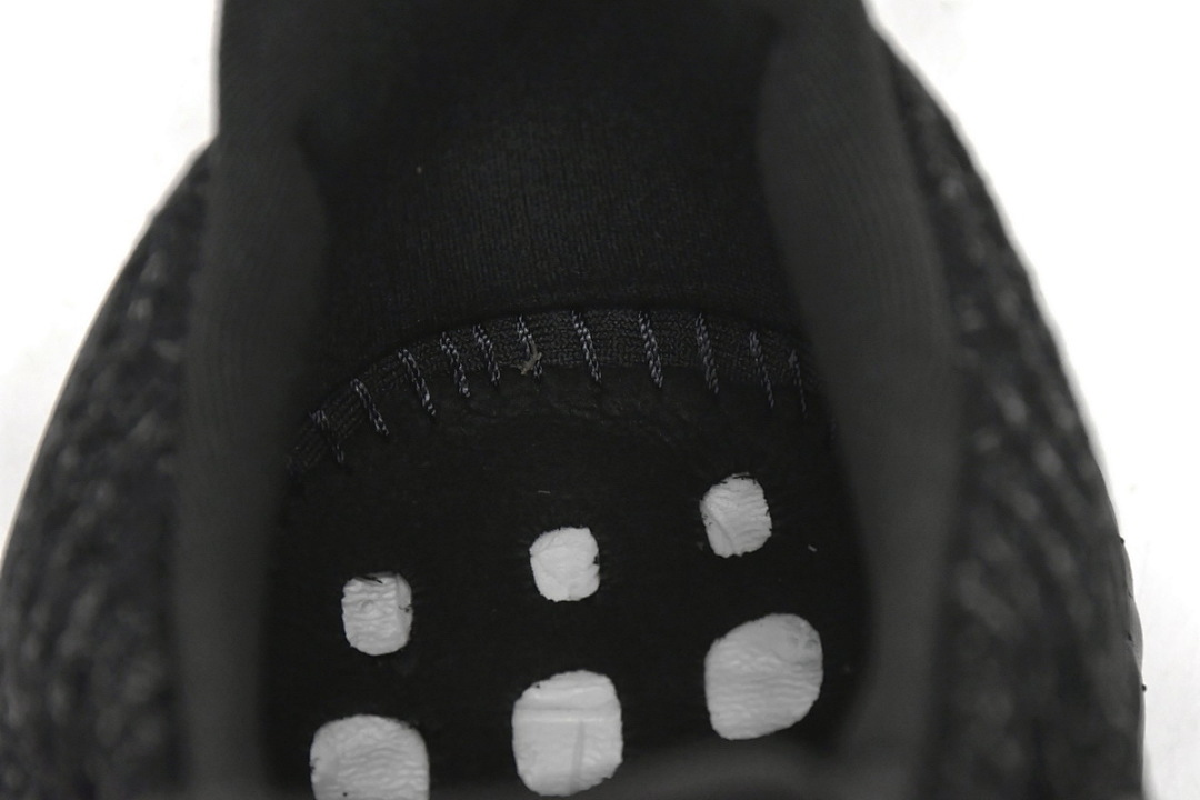 Adidas Ultraboost 4.0 Black Sneaker SKU FY9121