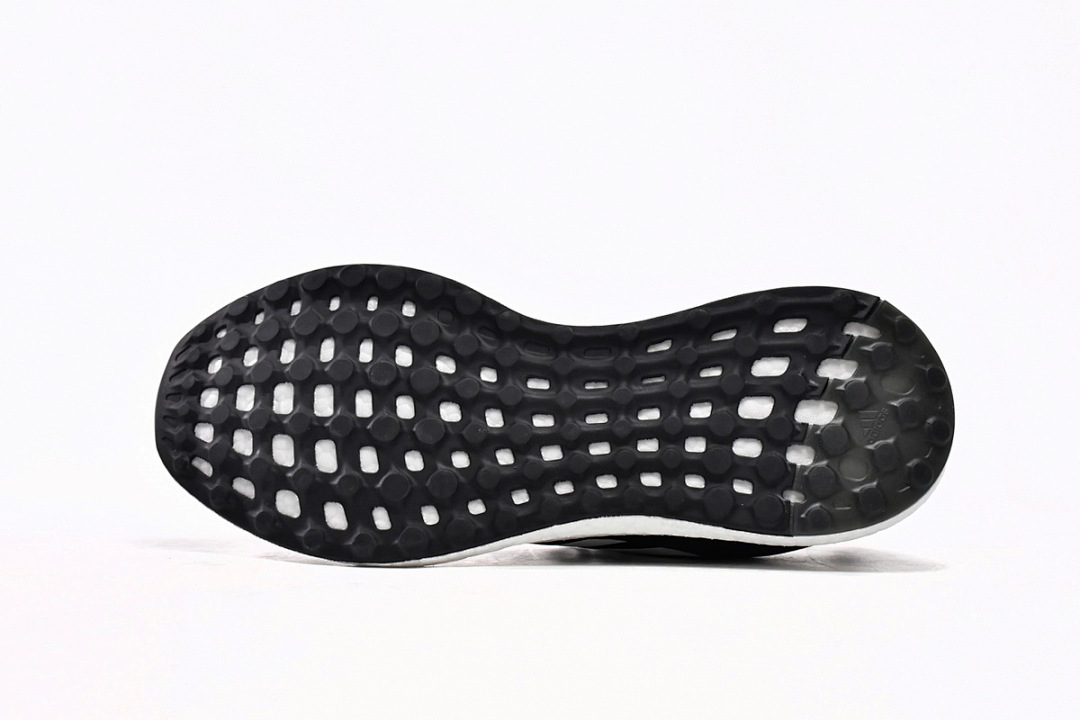 GW4832 adidas Pure Boost 21 Black White