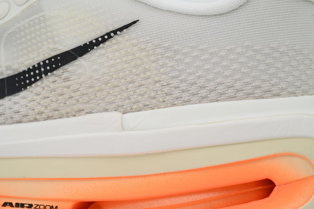 HQ2050-100 NIKE Vomero 19 White Orange