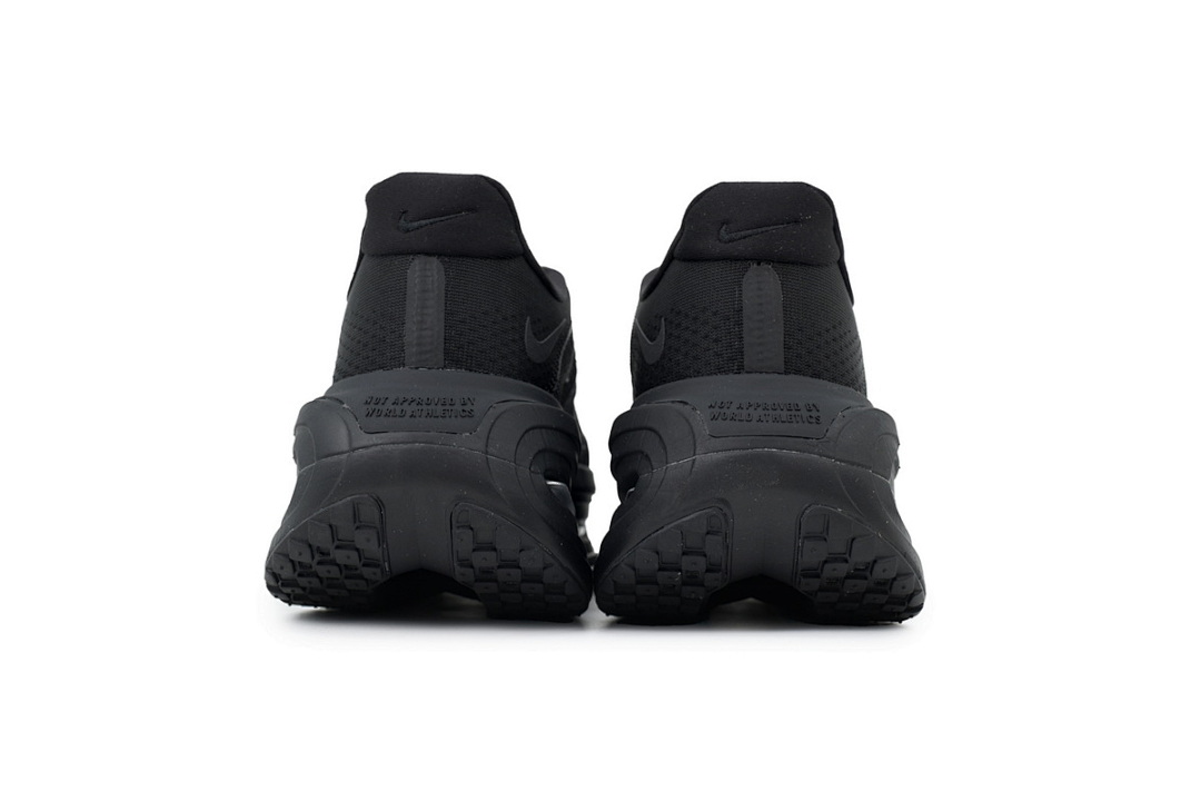 HQ2050- 005 NIKE Vomero 19 All Black