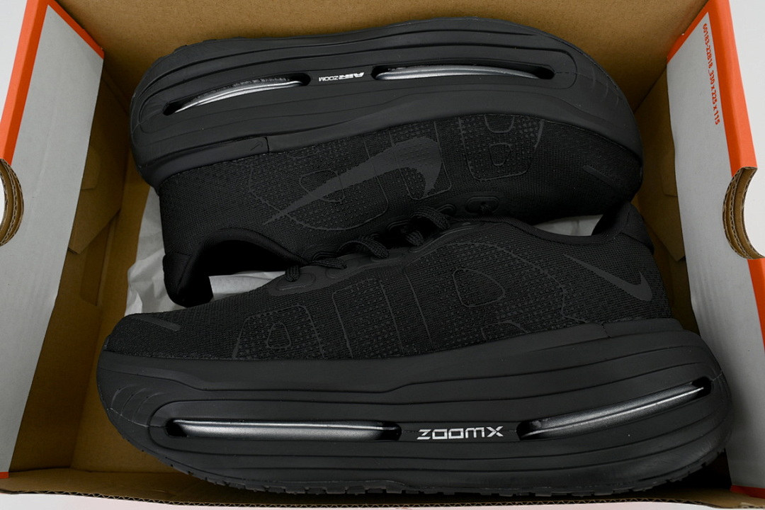 HQ2050- 005 NIKE Vomero 19 All Black