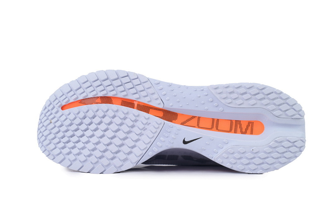 HQ2592-002 Air Zoom Pegasus Premium