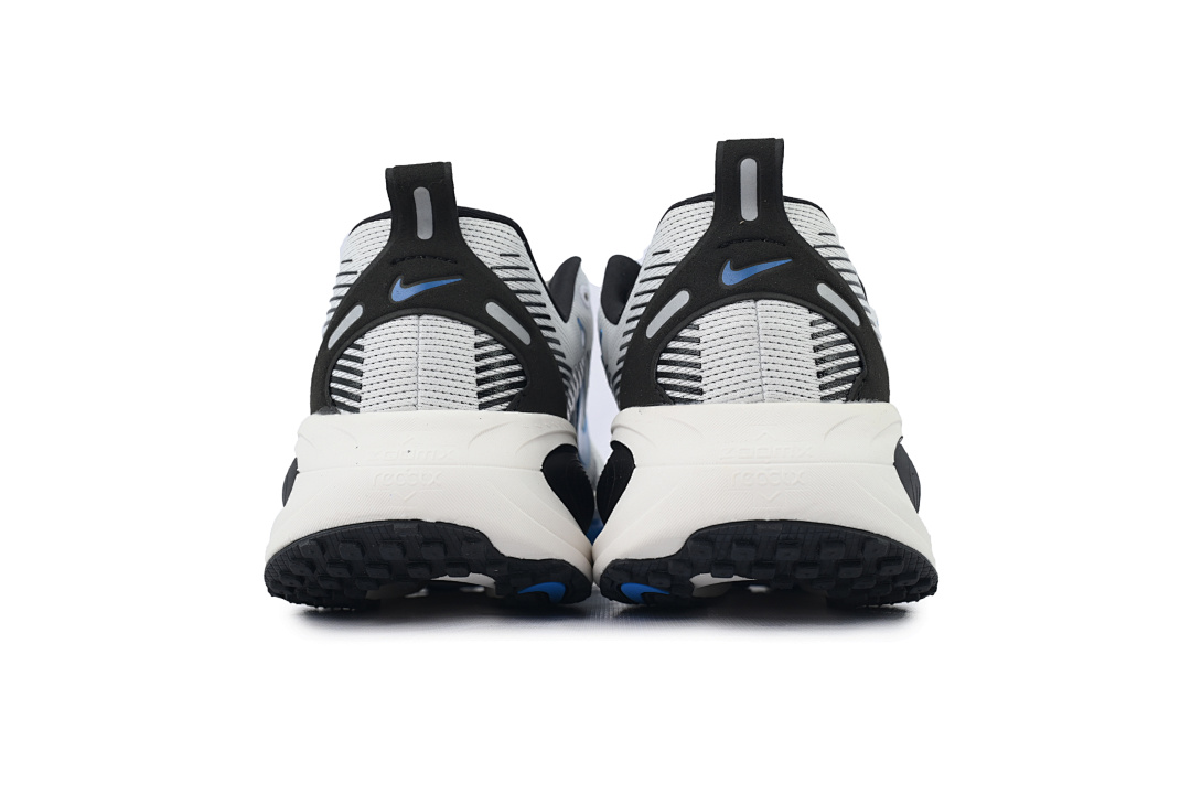 IB7722-100 NIKE Vomero 18