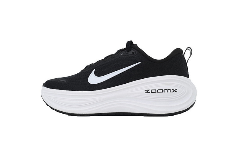 IH3251-001 Nike Vomero Plus Extra Wide