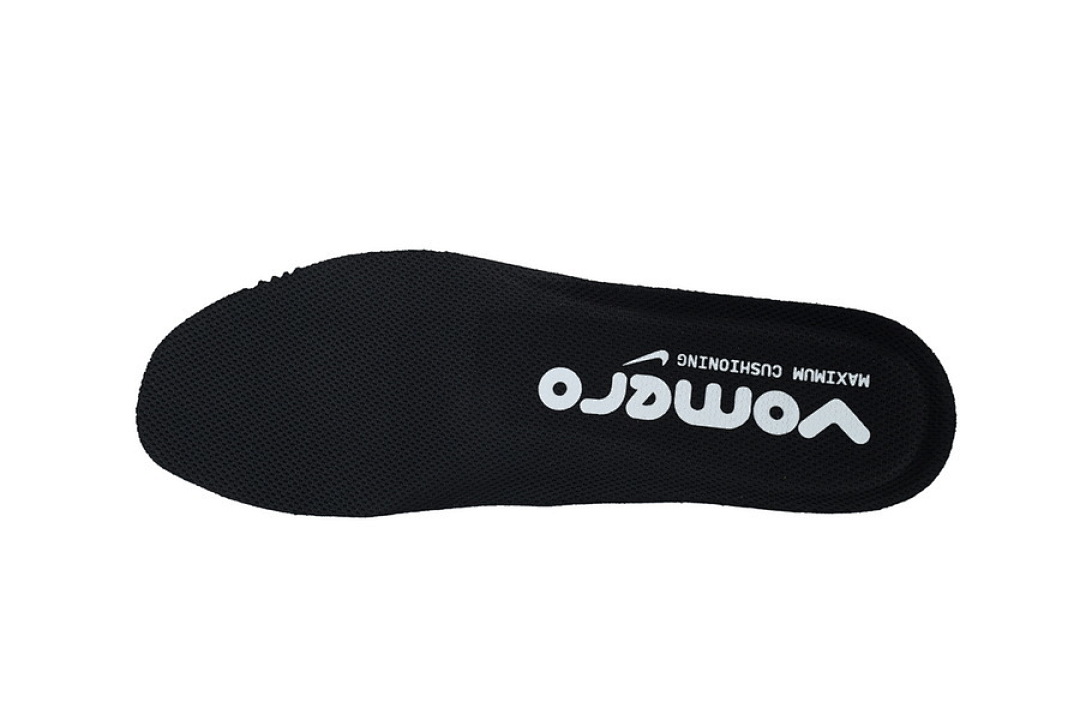 IH3251-001 Nike Vomero Plus Extra Wide