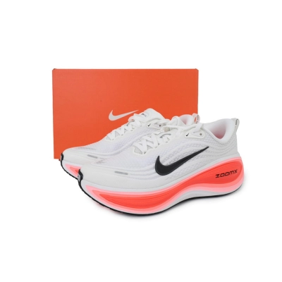 IH3251-100 Nike Vomero Plus Extra Wide 02