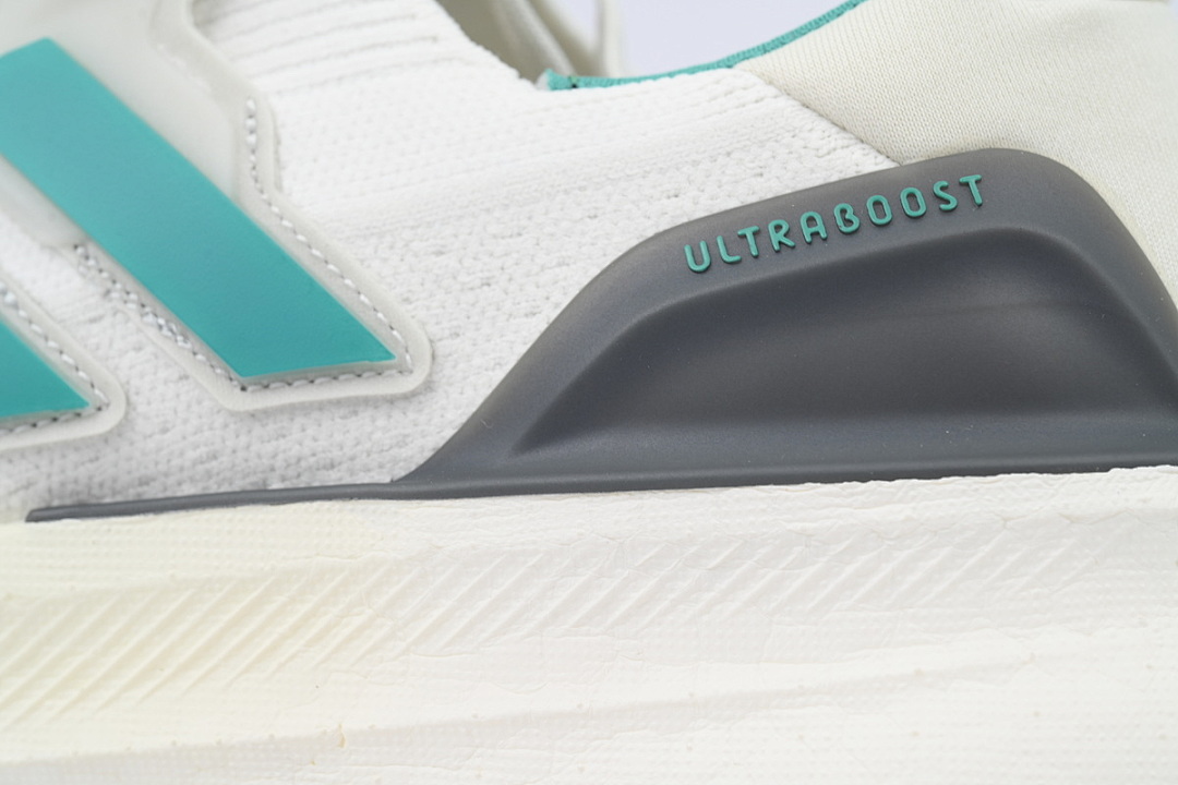 JQ2903 Adidas Ultraboost 5 White Light Green